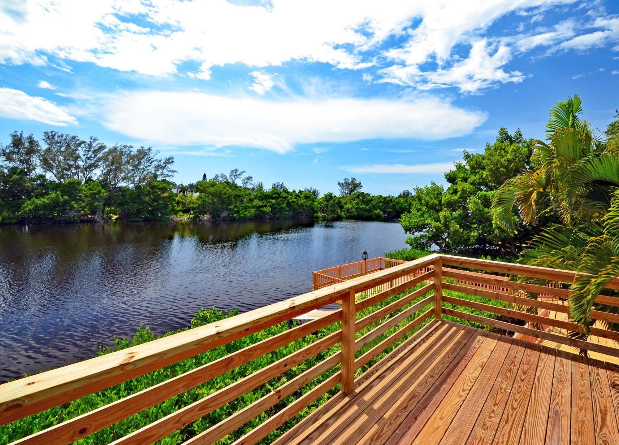 Siesta Heron Suites&villas *